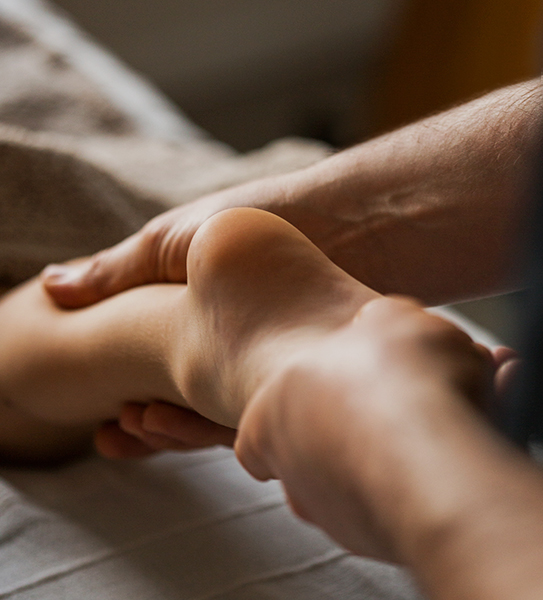 acupressure-for-kids-san-diego-acupuncture-clinic-childrens-foot-being-massaged acupressure-for-kids-san-diego-acupuncture-clinic-childrens-foot-being-massaged